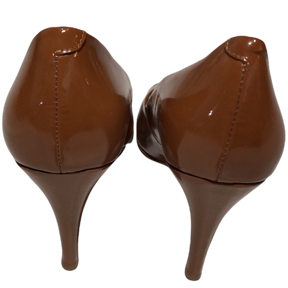 RICHARD TYLER Tobacco Rumba Genuine Patent Leather Peep Toe Pumps size 8.5 - Picture 4 of 12
